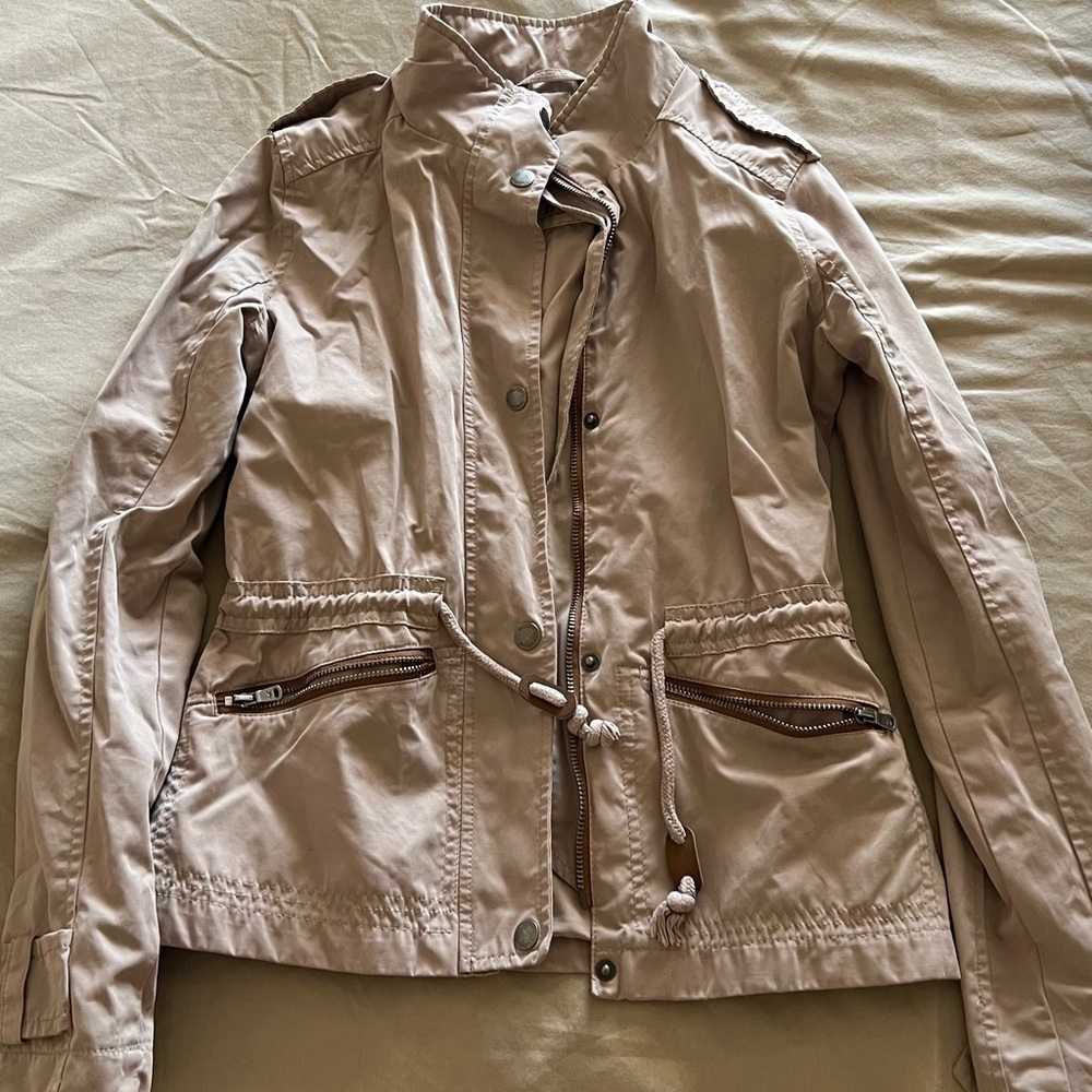brown hollister jacket
